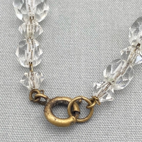 Vintage Faceted Glass Graduated Bead Necklace Timeless Elegance - Picture 7 of 8